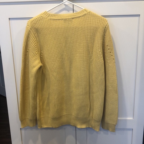 Appleseed’s yellow sweater - Picture 2 of 3